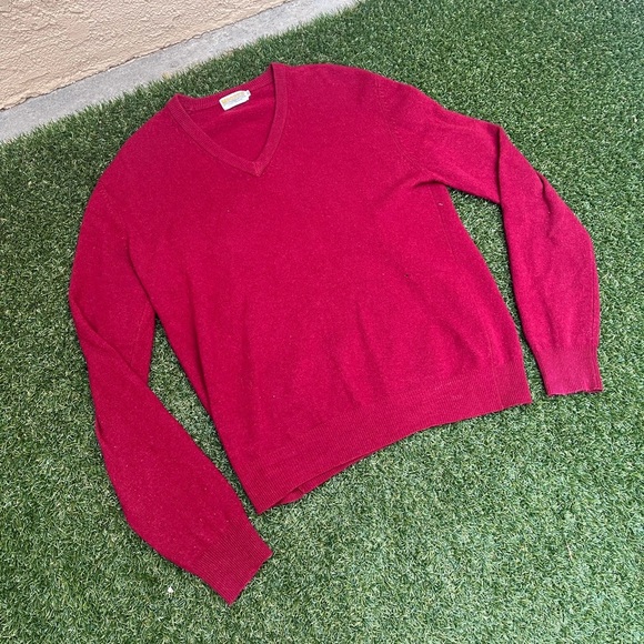 VTG 80’s Moores Burgundy Cashmere V Neck Sweater - Picture 2 of 4